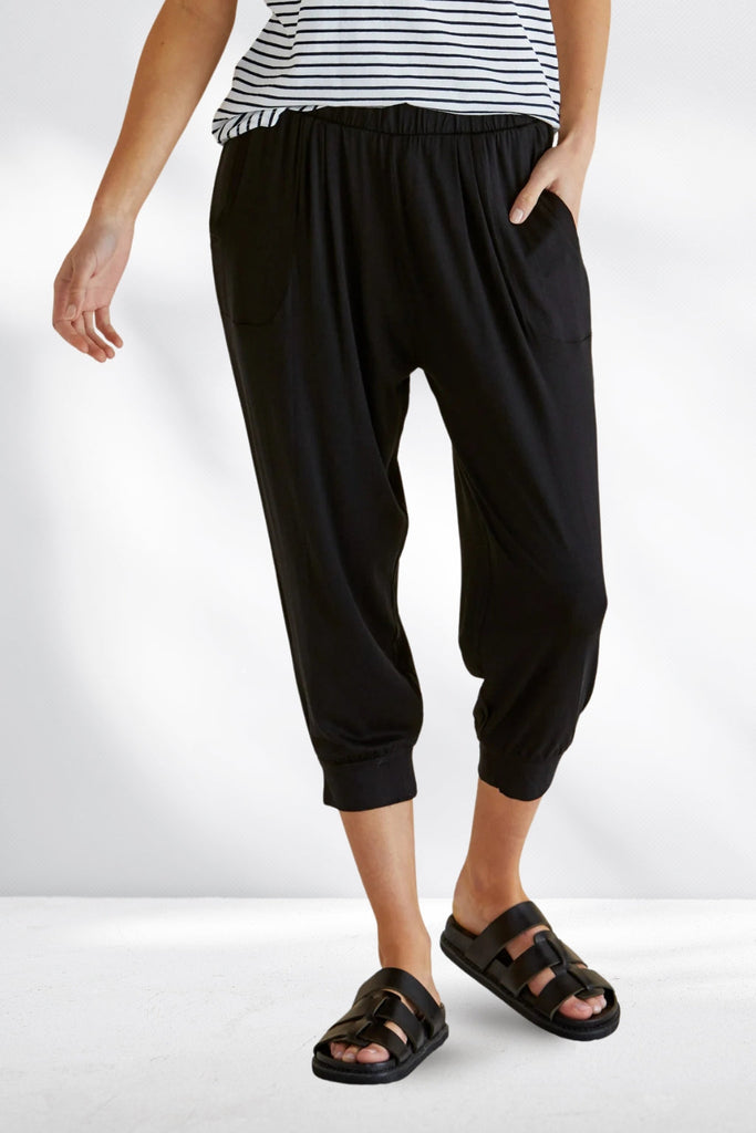 Betty Basics Tokyo 3/4 Pants From BoxHill