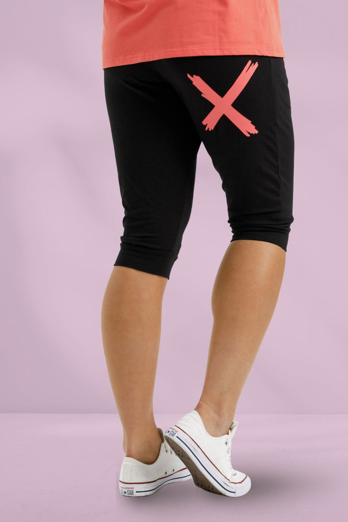 PRE-ORDER Homelee 3/4 Apartment Pants Black with Berry X From BoxHill